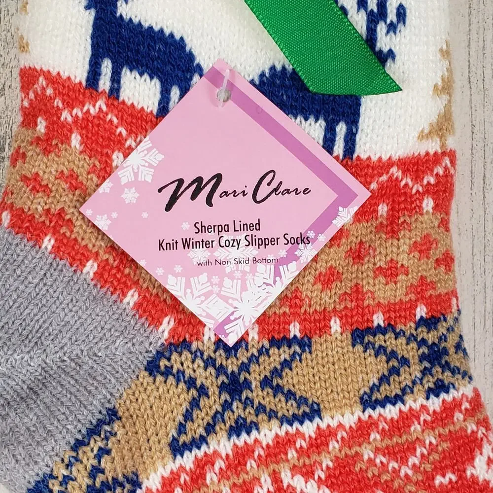 NWT Mari Clare Sherpa Lined Knit Winter Reindeer Design No-Slip Slipper Socks